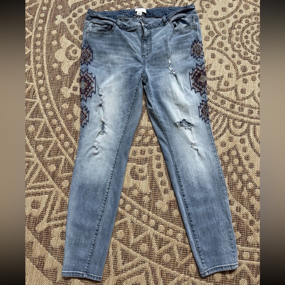 Forever 21 Jeans Retro Womens plus Sz 16 Blue Distressed Aztec Native Stretch
